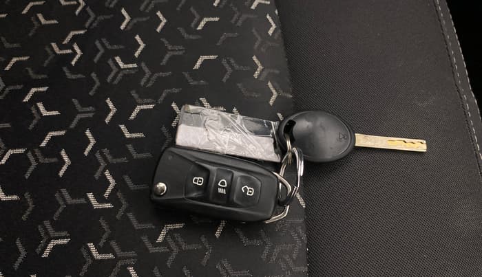 2022 Tata Tiago XZ PLUS PETROL, Petrol, Manual, 50,880 km, Key Close Up