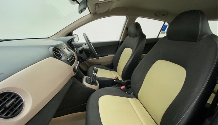 2016 Hyundai Grand i10 SPORTZ 1.2 KAPPA VTVT, Petrol, Manual, 36,393 km, Right Side Front Door Cabin