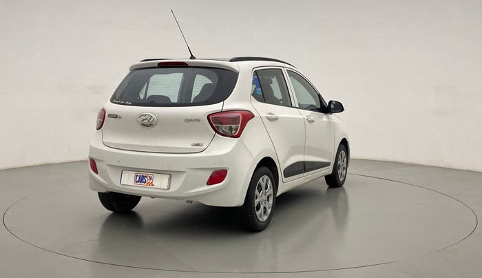 2016 Hyundai Grand i10 SPORTZ 1.2 KAPPA VTVT, Petrol, Manual, 36,393 km, Right Back Diagonal