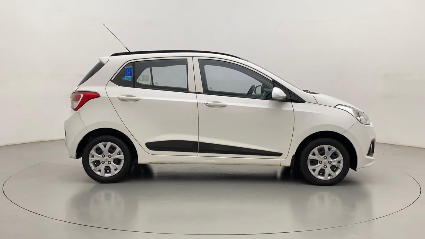 2016 Hyundai Grand i10 SPORTZ 1.2 KAPPA VTVT, Petrol, Manual, 36,393 km, Right Side View