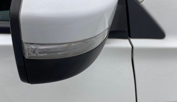 2019 Tata Tiago XZA PLUS PETROL, Petrol, Automatic, 23,375 km, Right rear-view mirror - Indicator light has minor damage