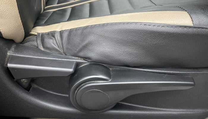 2019 Tata Tiago XZA PLUS PETROL, Petrol, Automatic, 23,375 km, Driver Side Adjustment Panel