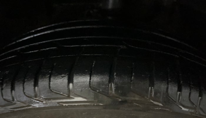 2023 Tata NEXON XM SUNROOF PETROL, Petrol, Manual, 40,988 km, Left Front Tyre Tread