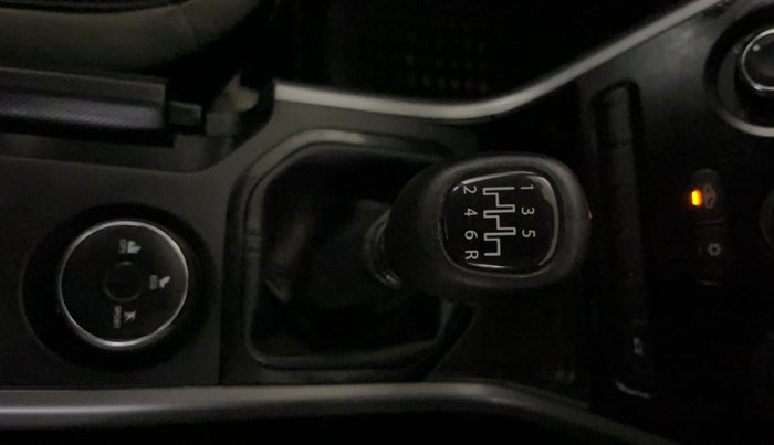 2023 Tata NEXON XM SUNROOF PETROL, Petrol, Manual, 40,988 km, Gear Lever