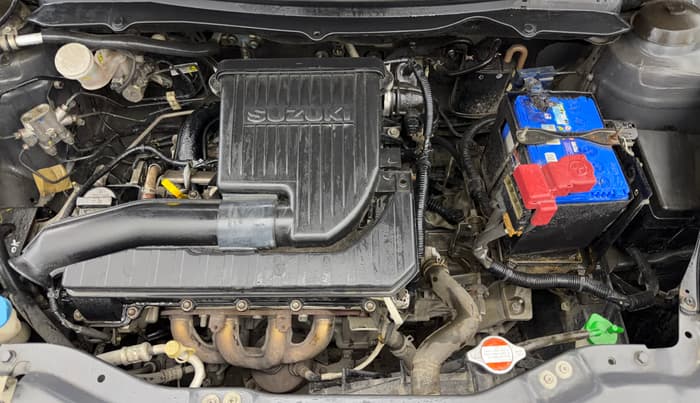 2015 Maruti Swift LXI (O), Petrol, Manual, 20,568 km, Engine View