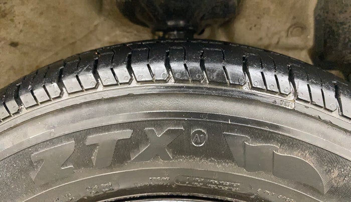 2013 Maruti A Star VXI, Petrol, Manual, 93,352 km, Right Front Tyre Tread