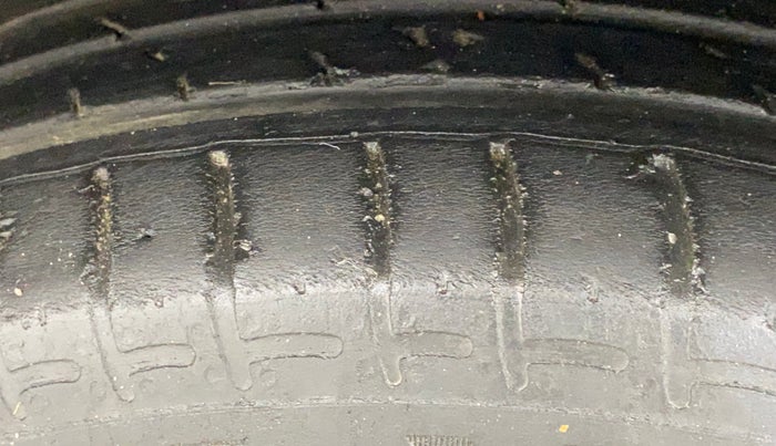 2022 Hyundai AURA S 1.2 CNG, CNG, Manual, 37,661 km, Left Front Tyre Tread