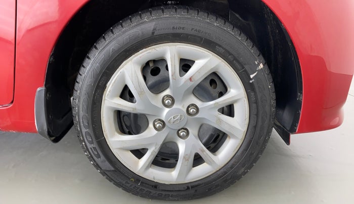2017 Hyundai Grand i10 MAGNA 1.2 KAPPA VTVT, Petrol, Manual, 18,409 km, Right Front Wheel