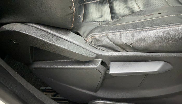 2017 Ford Ecosport TITANIUM 1.5L PETROL AT, Petrol, Automatic, 48,832 km, Driver Side Adjustment Panel