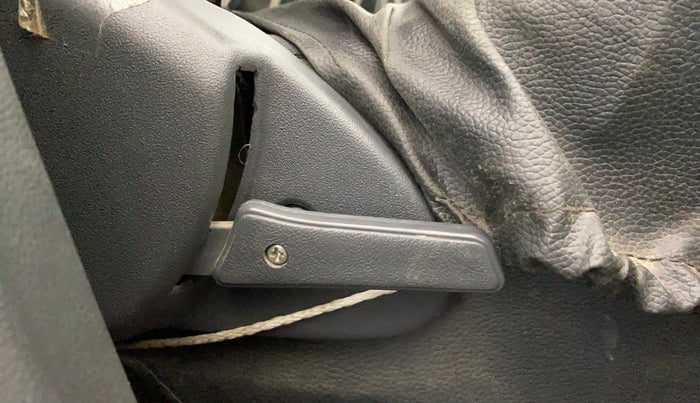 2018 Maruti Alto 800 VXI, Petrol, Manual, 39,210 km, Driver Side Adjustment Panel