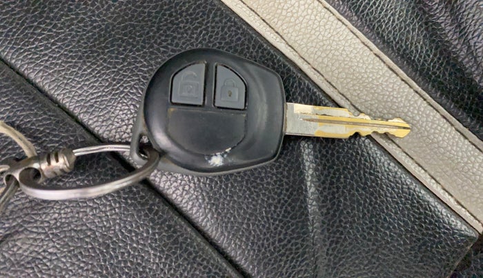 2018 Maruti Alto 800 VXI, Petrol, Manual, 39,210 km, Key Close Up