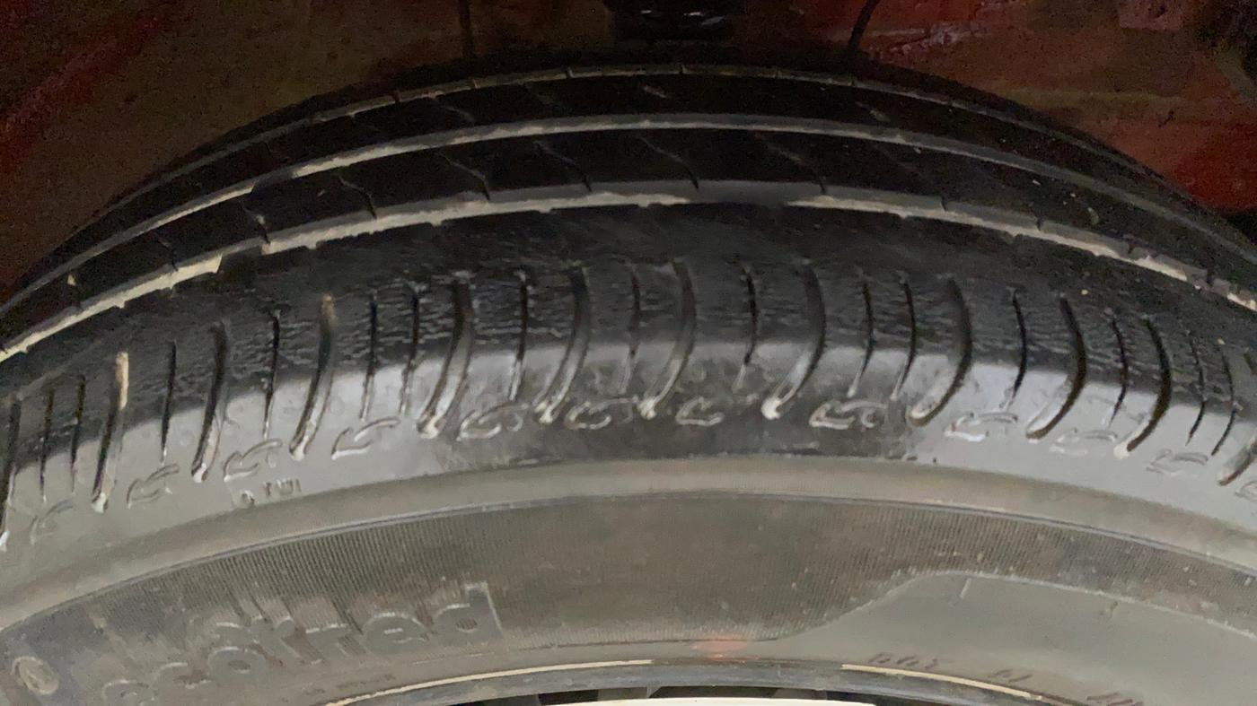 2021 Maruti S PRESSO VXI (O), Petrol, Manual, 67,206 km, Right Front Tyre Tread