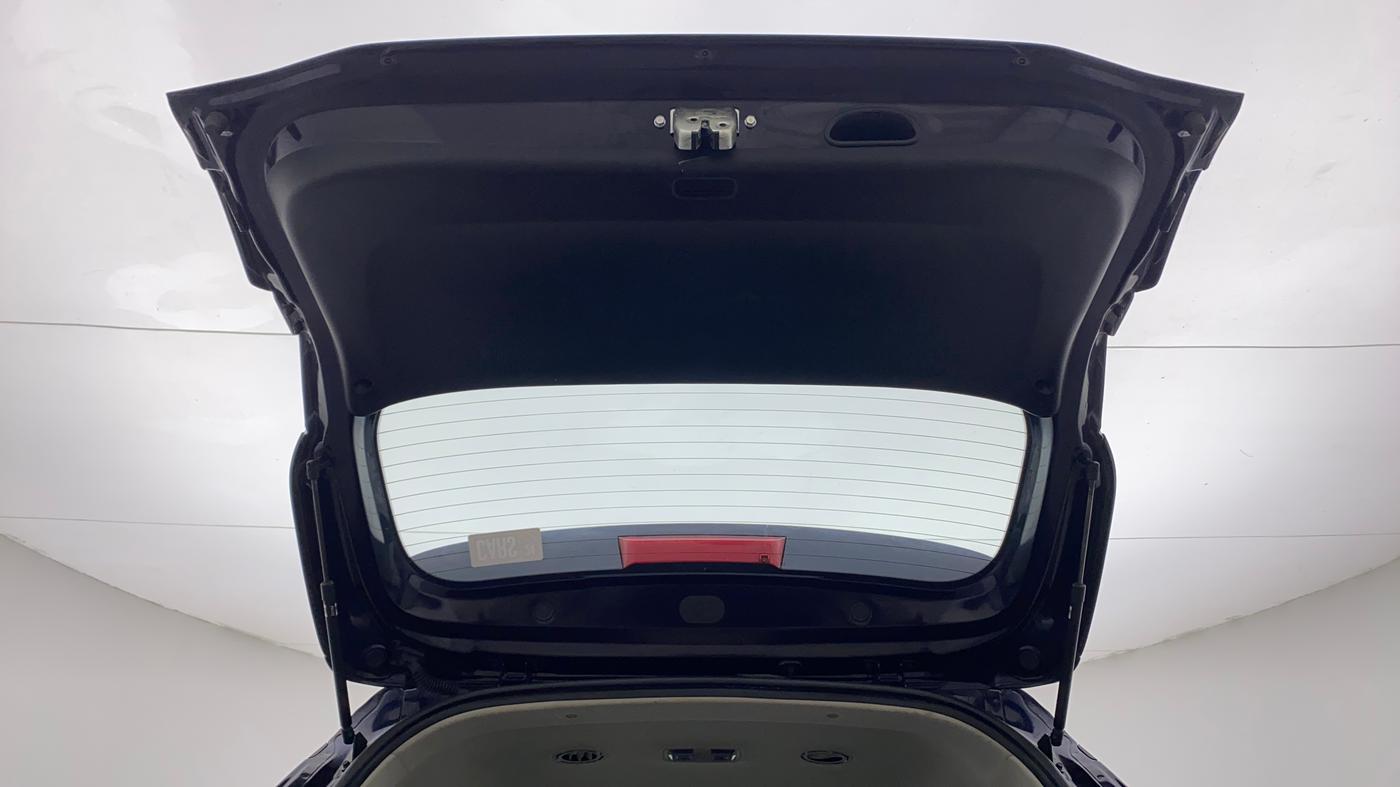 2022 KIA CARENS LUXURY PLUS 1.4 PETROL DCT 7 STR, Petrol, Automatic, 8,510 km, Boot Door Open