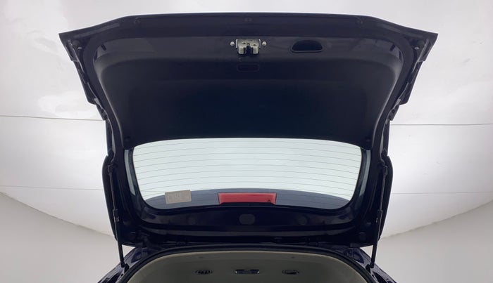 2022 KIA CARENS LUXURY PLUS 1.4 PETROL DCT 7 STR, Petrol, Automatic, 8,510 km, Boot Door Open