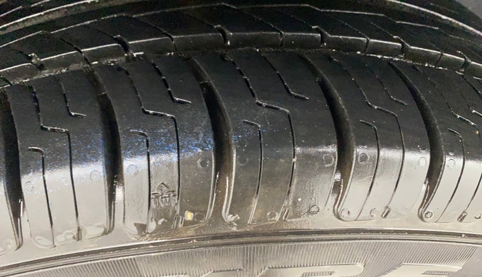 2016 Volkswagen Ameo HIGHLINE1.2L, Petrol, Manual, 24,916 km, Right Rear Tyre Tread