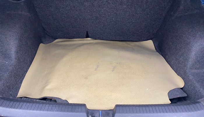 2016 Volkswagen Ameo HIGHLINE1.2L, Petrol, Manual, 24,916 km, Boot Inside