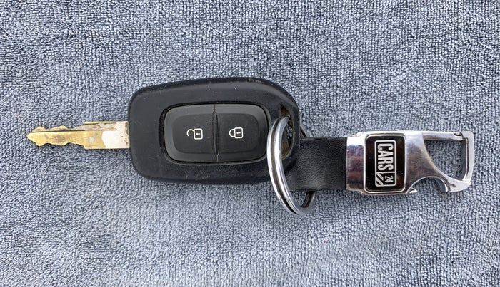 2019 Renault Kwid RXL, Petrol, Manual, 23,359 km, Key Close Up