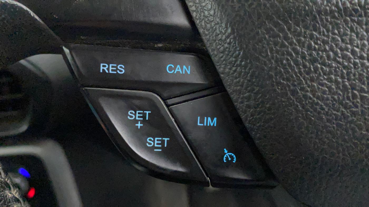 2018 Ford Ecosport TITANIUM + 1.5L DIESEL, Diesel, Manual, 1,04,970 km, Adaptive Cruise Control