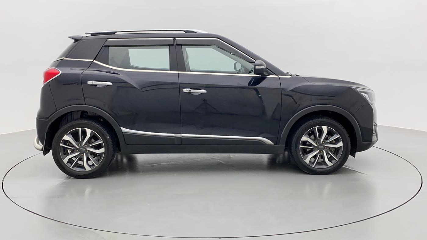 2019 Mahindra XUV300 W8(O), Diesel, Manual, 36,681 km, Right Side
