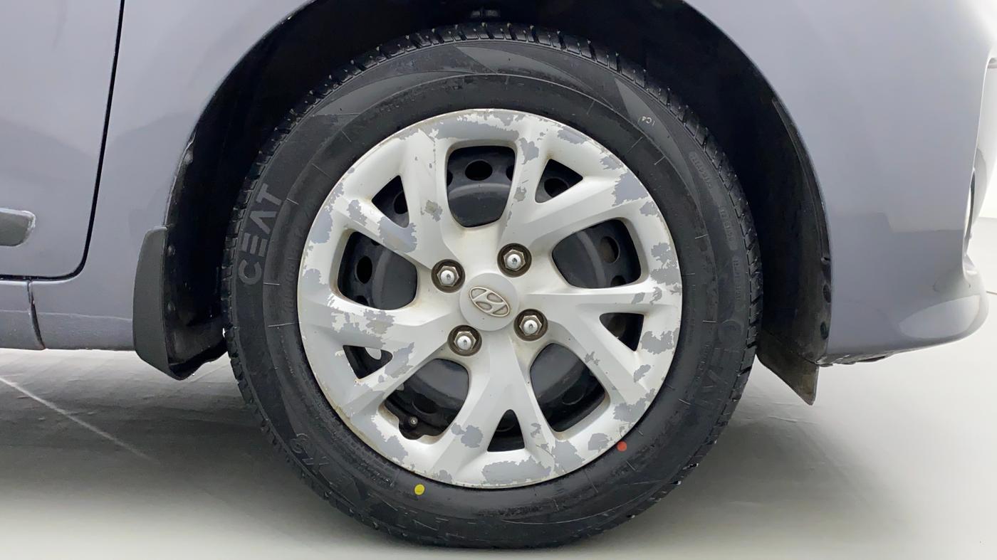 2018 Hyundai Grand i10 SPORTZ 1.2 KAPPA VTVT, Petrol, Manual, 34,805 km, Right Front Wheel