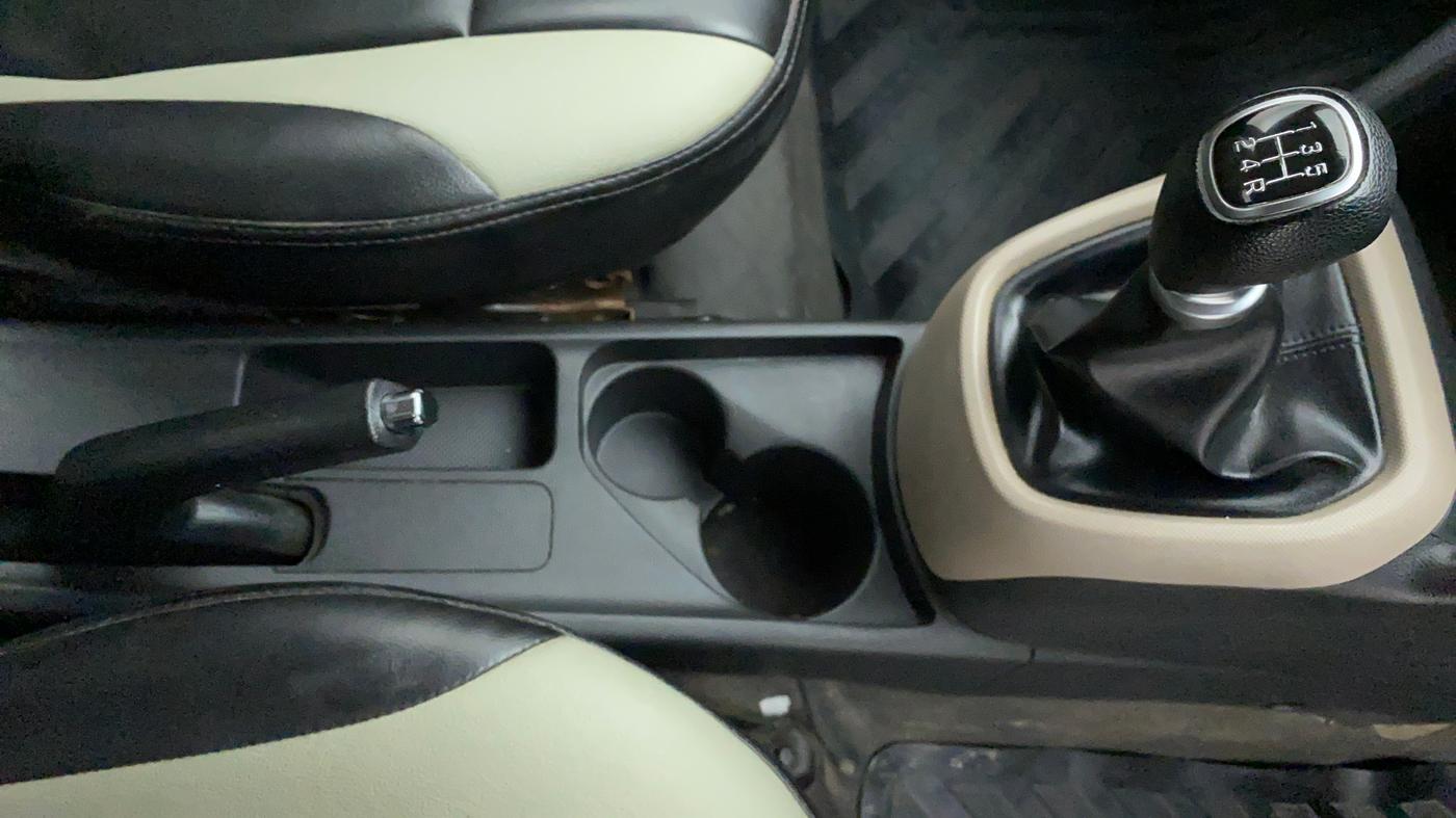 2018 Hyundai Grand i10 SPORTZ 1.2 KAPPA VTVT, Petrol, Manual, 34,805 km, Gear Lever