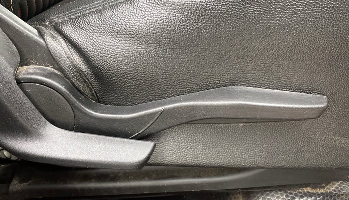 2020 Maruti Swift VXI, Petrol, Manual, 44,334 km, Driver Side Adjustment Panel