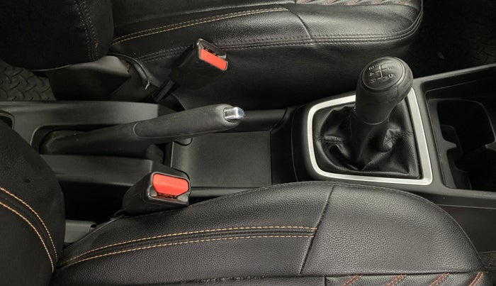 2020 Maruti Swift VXI, Petrol, Manual, 44,334 km, Gear Lever