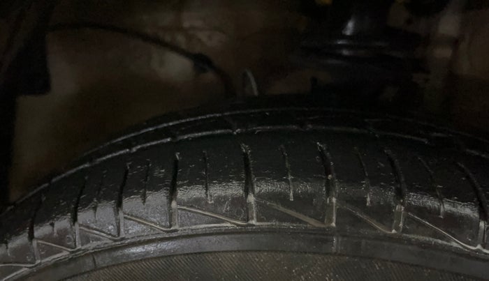 2023 Maruti Alto LXI O, Petrol, Manual, 23,353 km, Left Front Tyre Tread