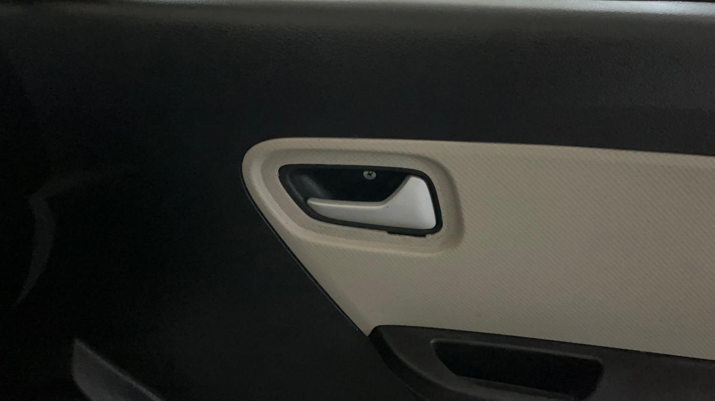 2023 Maruti Alto LXI O, Petrol, Manual, 23,353 km, Driver Side Door Panels Control