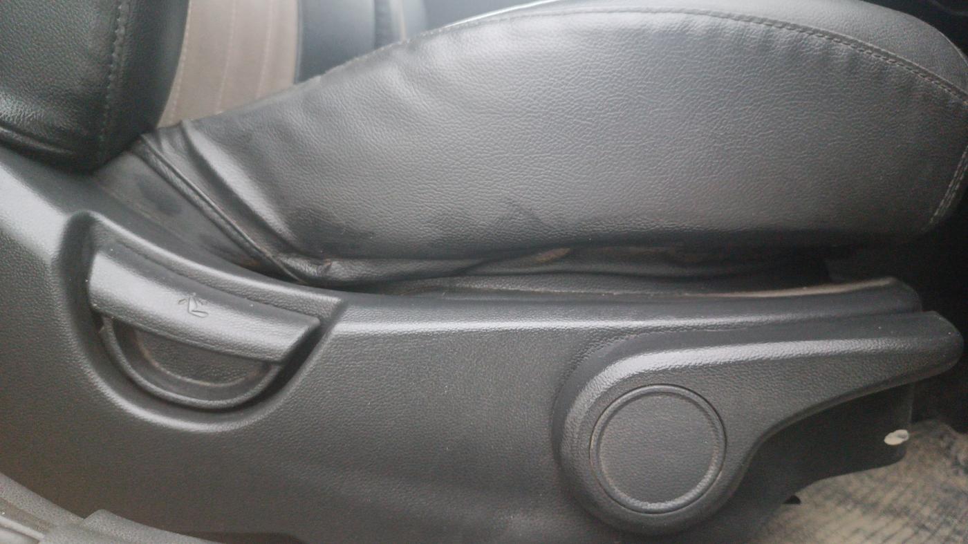 2015 Hyundai Grand i10 ASTA (O) 1.2 KAPPA VTVT, Petrol, Manual, 62,879 km, Driver Side Adjustment Panel