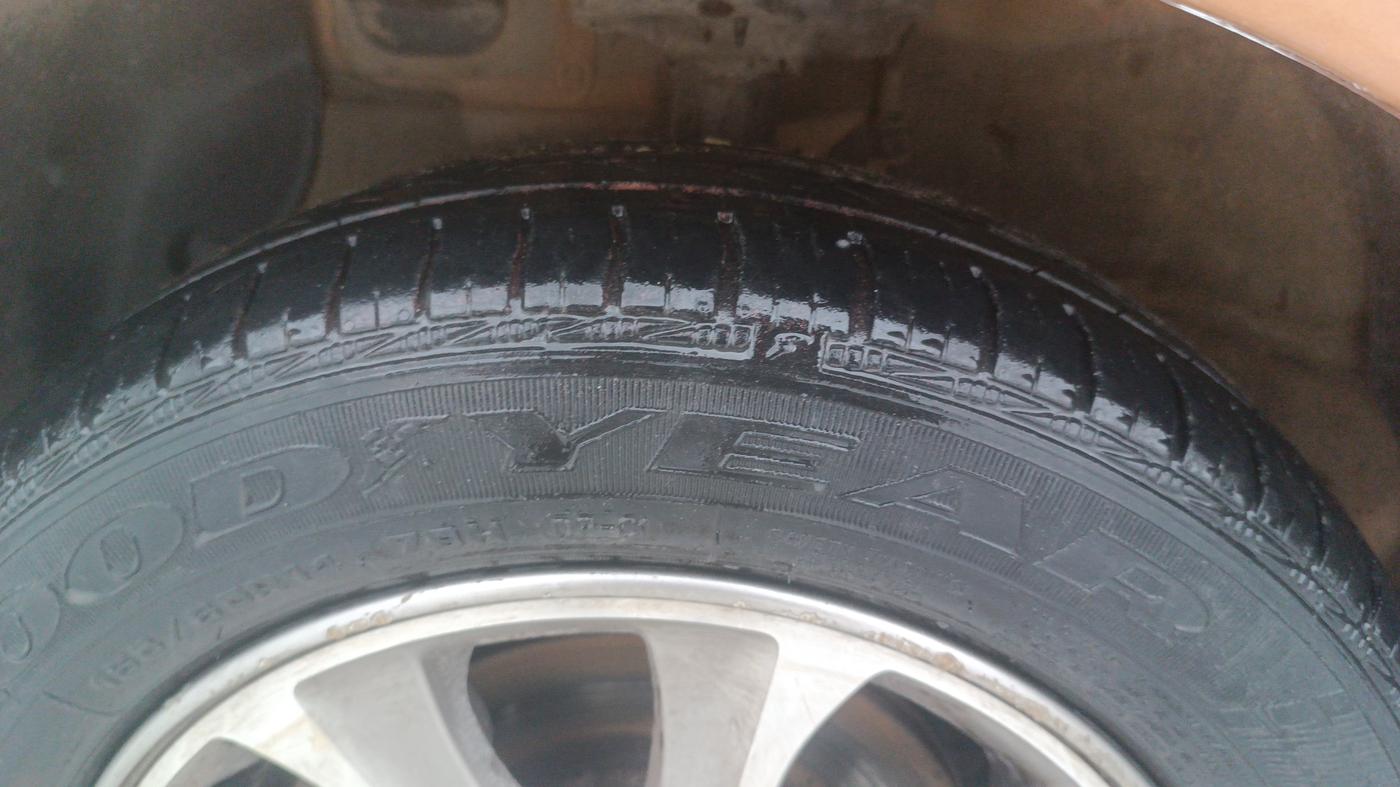 2015 Hyundai Grand i10 ASTA (O) 1.2 KAPPA VTVT, Petrol, Manual, 62,879 km, Left Front Tyre Tread