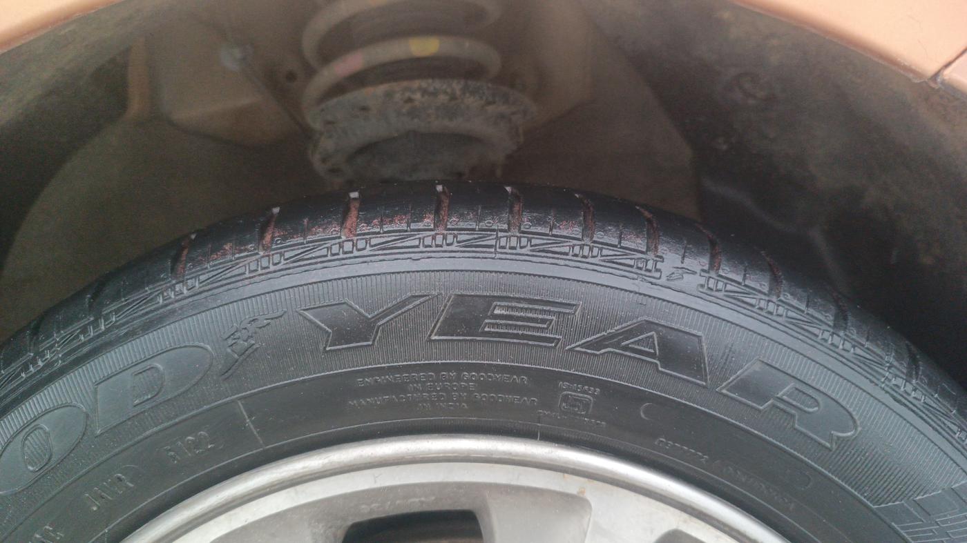 2015 Hyundai Grand i10 ASTA (O) 1.2 KAPPA VTVT, Petrol, Manual, 62,879 km, Right Front Tyre Tread