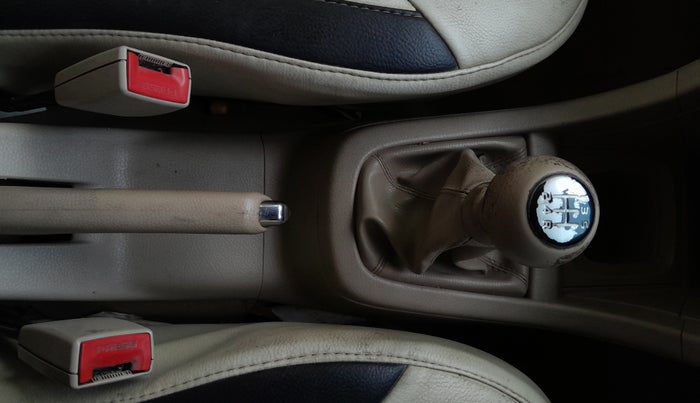 2014 Maruti Swift Dzire VXI, Petrol, Manual, 96,506 km, Gear Lever