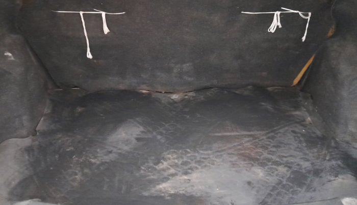 2014 Maruti Swift Dzire VXI, Petrol, Manual, 96,506 km, Boot Inside