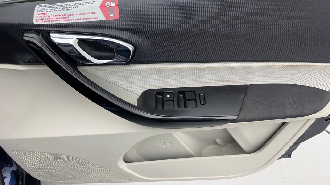 2022 Tata TIGOR XZA PLUS PETROL, Petrol, Automatic, 5,704 km, Driver Side Door Panels Control