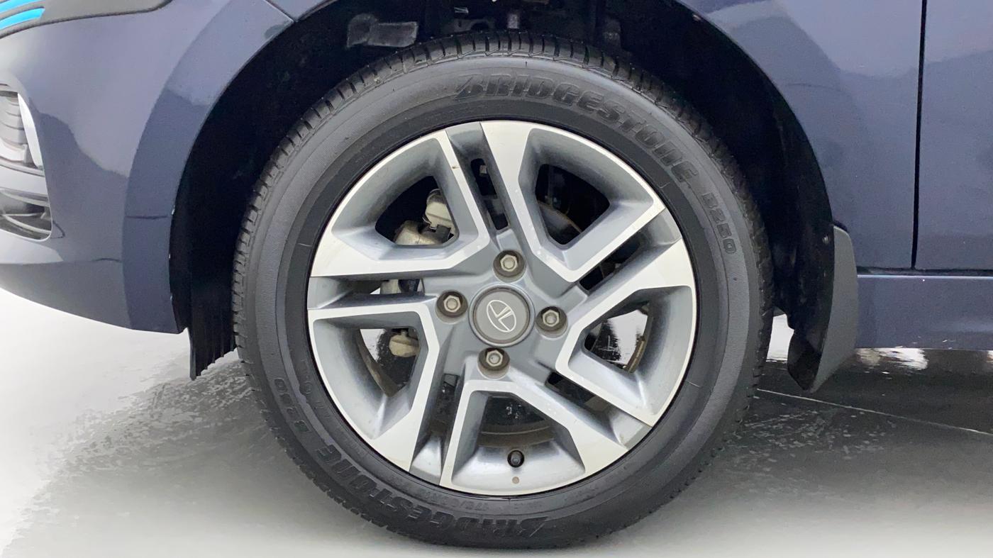 2022 Tata TIGOR XZA PLUS PETROL, Petrol, Automatic, 5,704 km, Left Front Wheel