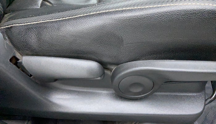 2019 Maruti S Cross ZETA SHVS, Diesel, Manual, 22,308 km, Driver Side Adjustment Panel