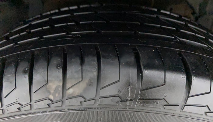 2019 Maruti S Cross ZETA SHVS, Diesel, Manual, 22,308 km, Right Front Tyre Tread