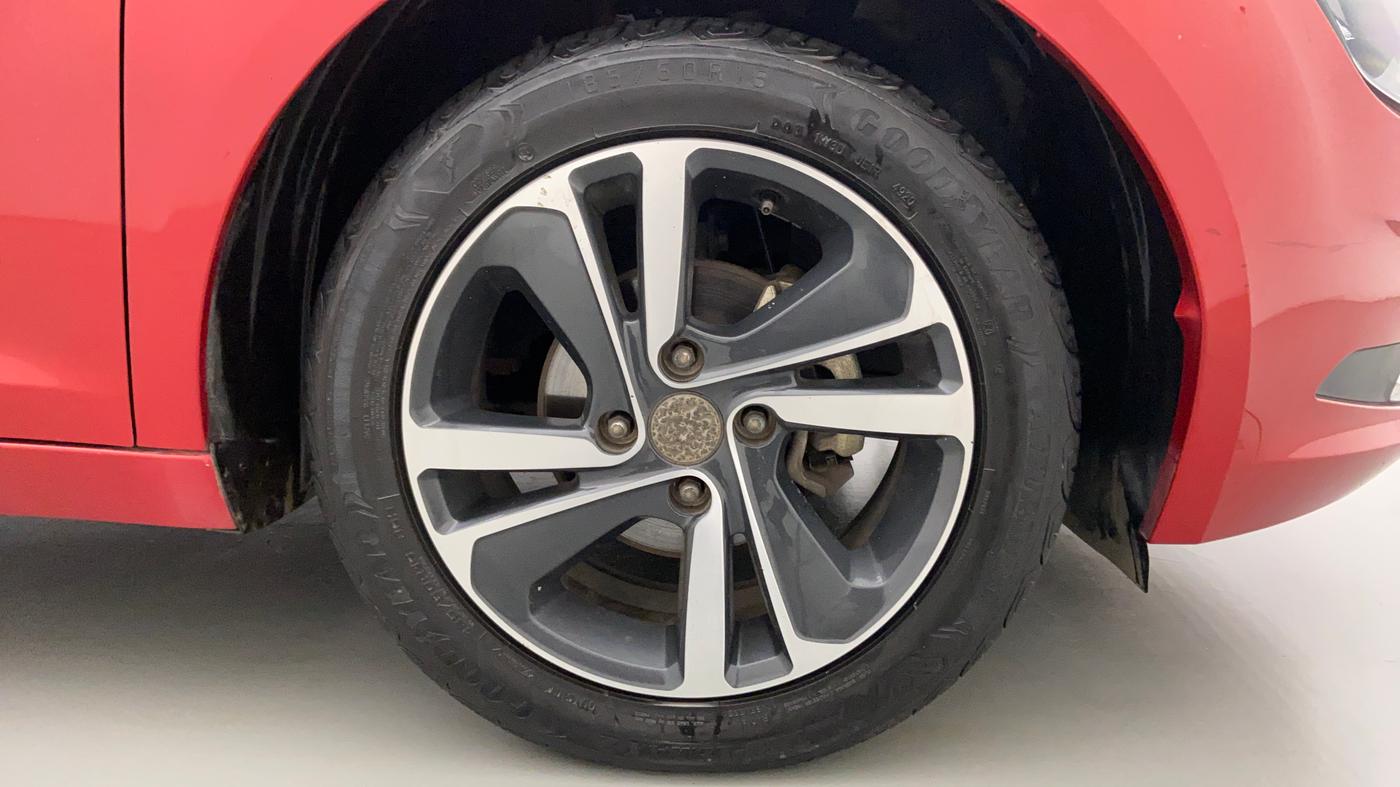 2021 Tata ALTROZ XZ 1.5 RTQ, Diesel, Manual, 43,955 km, Right Front Wheel