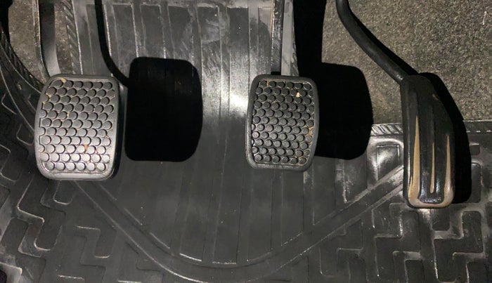 2015 Maruti Alto 800 LXI, Petrol, Manual, 24,933 km, Pedals