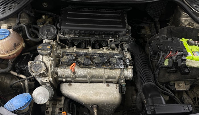 2013 Skoda Rapid ELEGANCE 1.6 MPI MT, Petrol, Manual, 76,819 km, Engine View