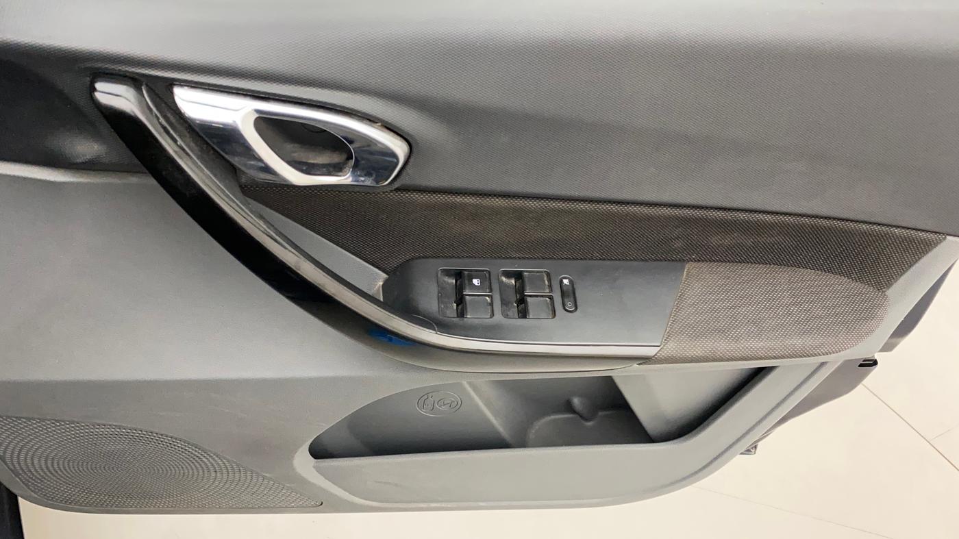 2018 Tata TIGOR XZ PLUS PETROL, Petrol, Manual, 62,209 km, Driver Side Door Panels Control