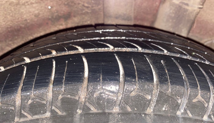 2014 Hyundai Xcent S 1.2, Petrol, Manual, 51,917 km, Left Rear Tyre Tread