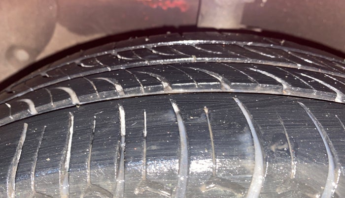 2014 Hyundai Xcent S 1.2, Petrol, Manual, 51,917 km, Left Front Tyre Tread