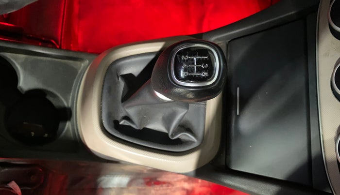 2014 Hyundai Xcent S 1.2, Petrol, Manual, 51,917 km, Gear Lever