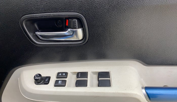 2017 Maruti IGNIS ZETA 1.2 AMT, Petrol, Automatic, 26,861 km, Driver Side Door Panels Control