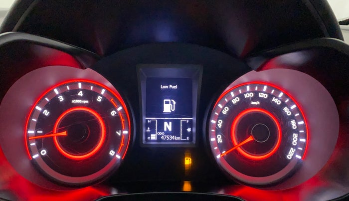 2022 Mahindra XUV300 W8 (O) 1.2 PETROL AMT, Petrol, Automatic, 47,445 km, Odometer Image