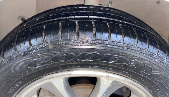 2016 Hyundai Grand i10 ASTA (O) AT 1.2 KAPPA VTVT, Petrol, Automatic, 43,523 km, Left Front Tyre Tread