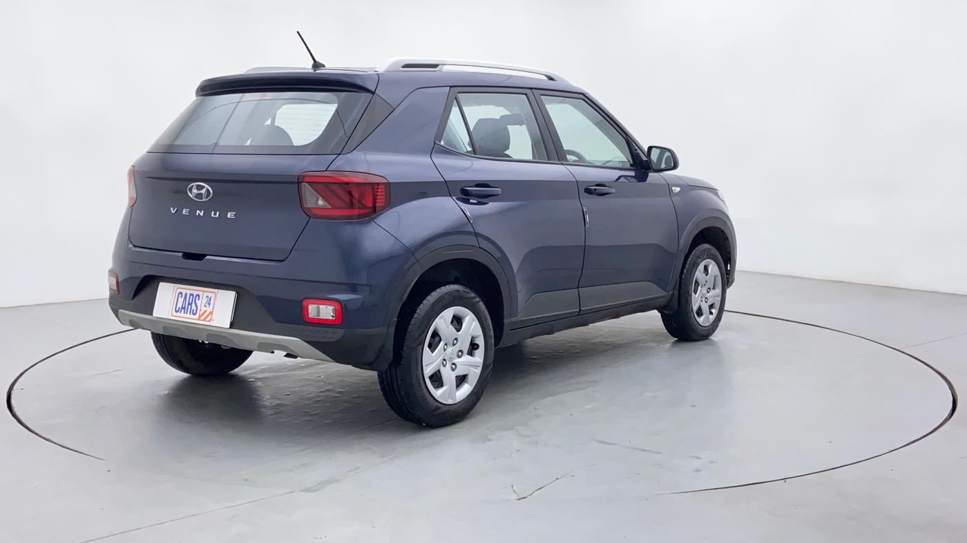 2020 Hyundai VENUE S MT 1.2 KAPPA, Petrol, Manual, 7,815 km, Right Back Diagonal (45- Degree) View
