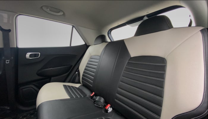 2020 Hyundai VENUE S MT 1.2 KAPPA, Petrol, Manual, 7,815 km, Right Side Rear Door Cabin View